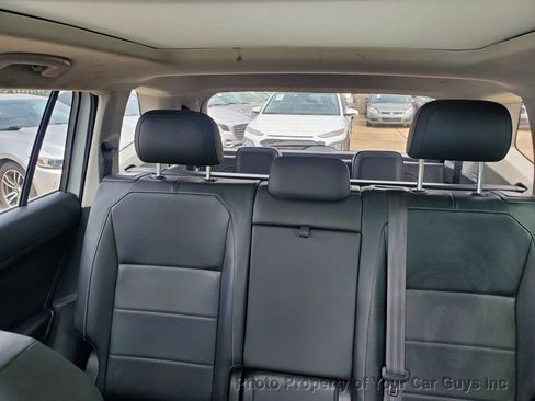 Used 2021 Volkswagen Tiguan S FWD image 17