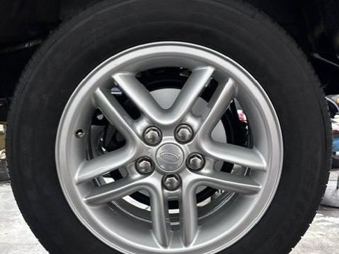 Used 2004 Land Rover Discovery SE AWD/4WD image 23