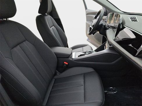 New 2025 Audi Q5 Premium image 10