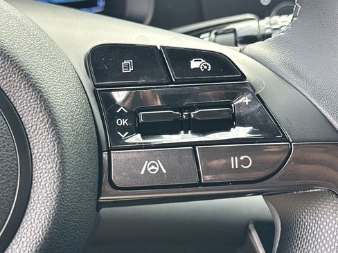 Certified 2026 Hyundai Elantra Sport FWD image 13