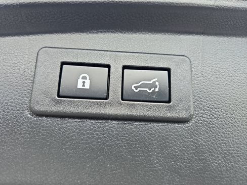 Used 2023 Subaru Outback Limited AWD/4WD image 13