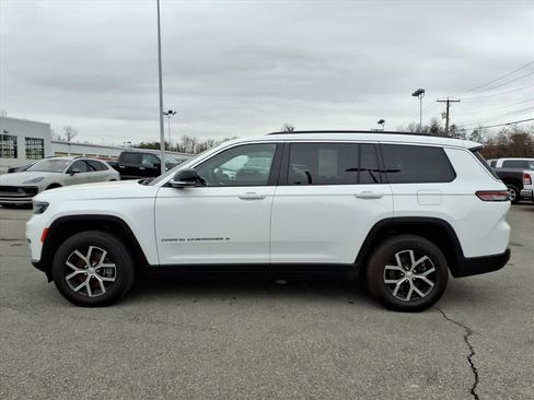 Used 2024 Jeep Grand Cherokee L Limited w/ Luxury Tech Group II image 7