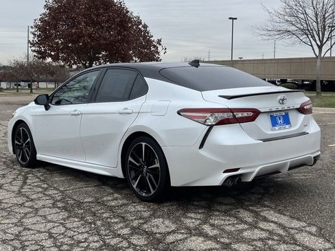 Used 2018 Toyota Camry XSE image 22