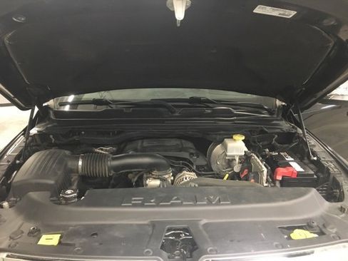 Used 2019 RAM 1500 Laramie Longhorn w/ Body-Colour Bumper Group image 39