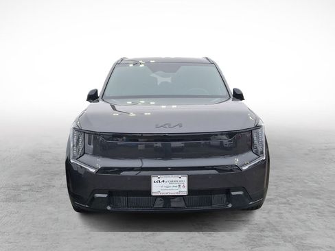 New 2026 Kia EV9 Land image 2