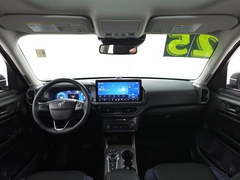 Used 2025 Ford Bronco Sport Outer Banks w/ Outer Banks Tech Package+ image 7