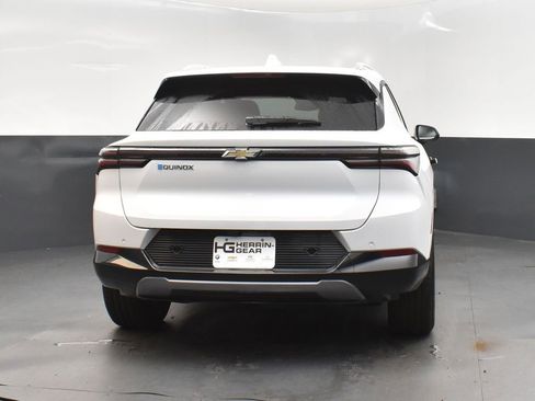 New 2025 Chevrolet Equinox EV LT FWD image 7