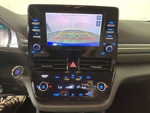 Used 2022 Hyundai Ioniq SEL FWD image 24
