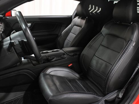 Used 2021 Ford Mustang Premium w/ Equipment Group 201A image 5