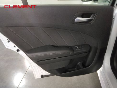 Used 2023 Dodge Charger R/T w/ Blacktop Package RWD image 29