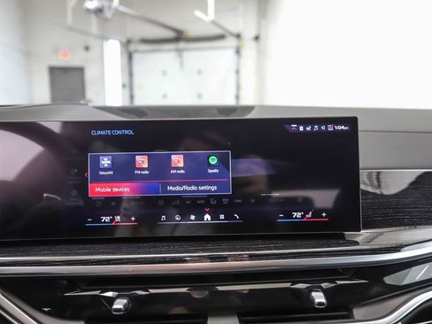 Used 2026 BMW X5 M60i image 16