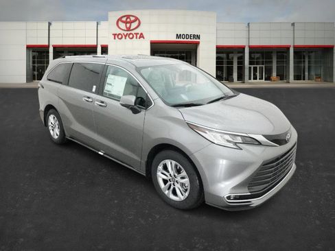 New 2026 Toyota Sienna Limited image 29
