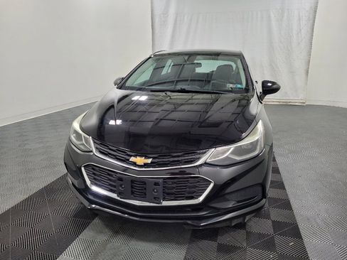 Used 2017 Chevrolet Cruze LT w/ Convenience Package FWD image 15