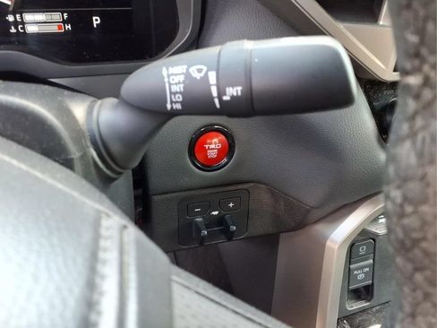 Used 2025 Toyota Tundra Limited w/ TRD Off-Road Package AWD/4WD image 22