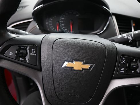 Used 2020 Chevrolet Trax LT w/ Driver Confidence Package image 16