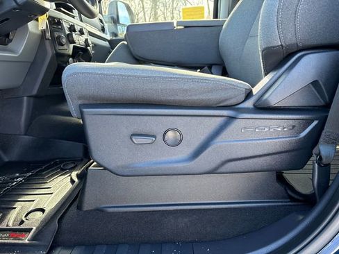Used 2024 Ford F250 XLT image 38