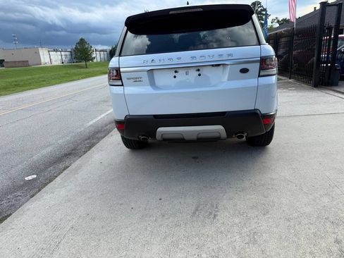Used 2017 Land Rover Range Rover Sport HSE AWD/4WD image 10