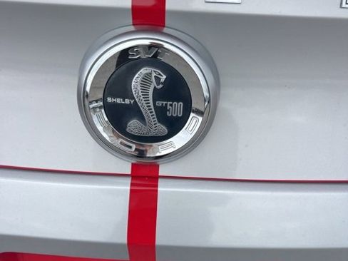 Used 2010 Ford Mustang Shelby GT500 image 15