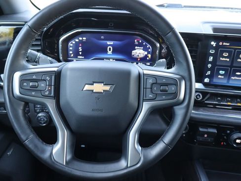 Used 2023 Chevrolet Silverado 1500 LTZ w/ Technology Package AWD/4WD image 6