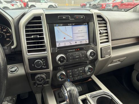 Used 2016 Ford F150 Lariat w/ Equipment Group 502A Luxury AWD/4WD image 18