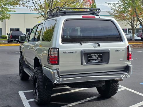 Used 2001 Toyota 4Runner SR5 image 7