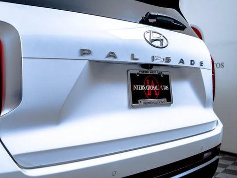 Certified 2025 Hyundai Palisade SEL FWD image 9
