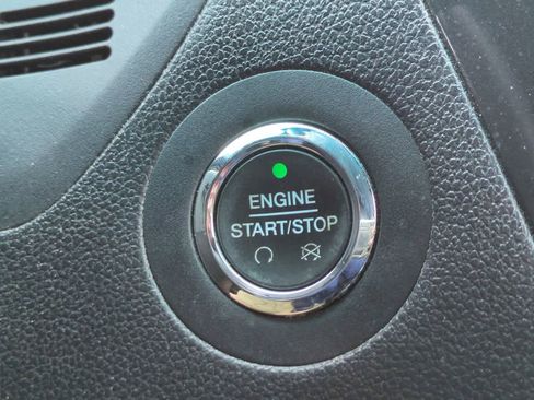 Used 2016 Ford Explorer XLT w/ Equipment Group 202A AWD/4WD image 27