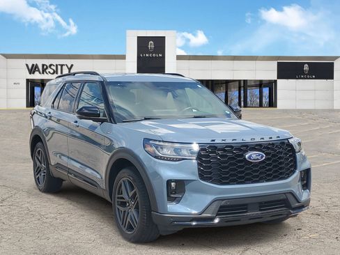 Used 2025 Ford Explorer ST-Line w/ Premium Package AWD/4WD image 1