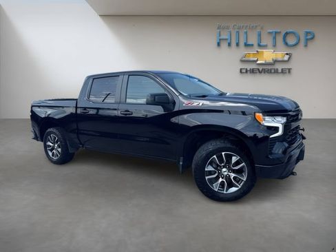 Used 2022 Chevrolet Silverado 1500 RST w/ Z71 Off-Road Package AWD/4WD image 2