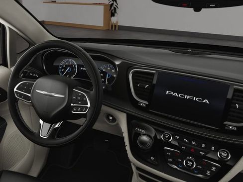New 2024 Chrysler Pacifica Touring-L image 18