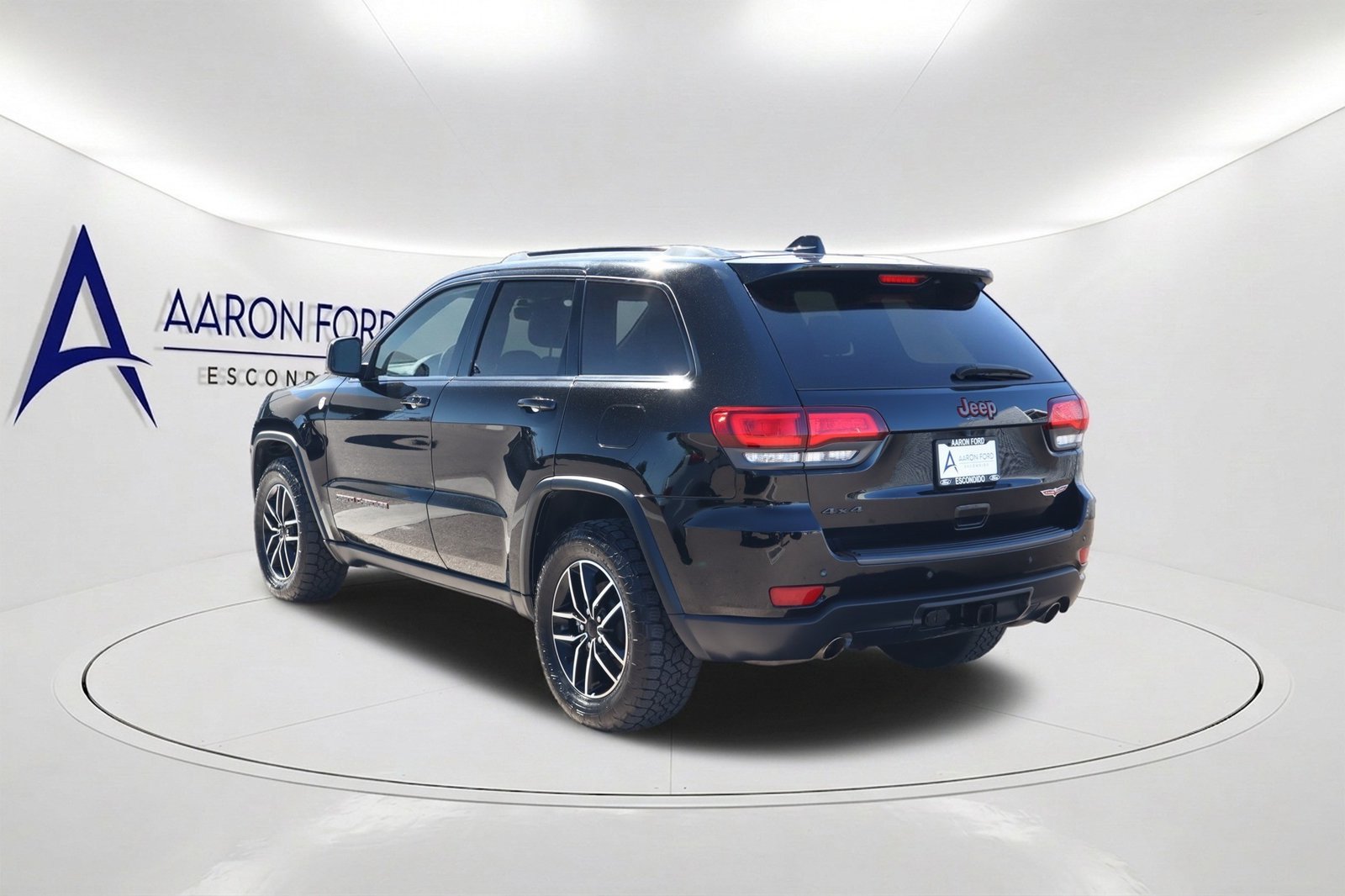 Used 2021 Jeep Grand Cherokee Trailhawk AWD/4WD image 7