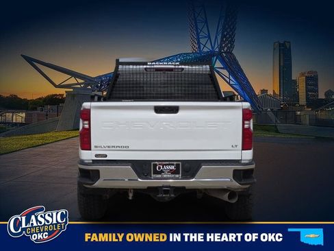 Used 2023 Chevrolet Silverado 2500 LT w/ Convenience Package AWD/4WD image 6