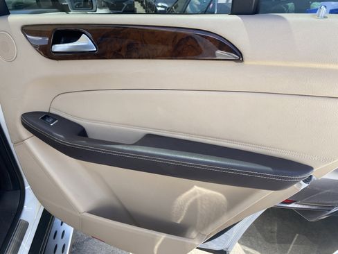 Used 2019 Mercedes-Benz GLS 450 4MATIC w/ Premium 1 Package image 21