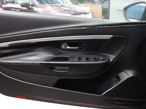 Used 2012 Volkswagen Eos Komfort FWD image 34