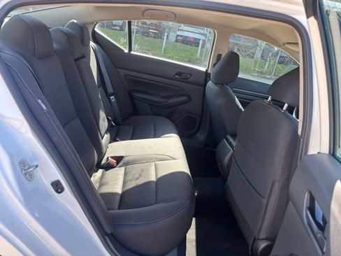Used 2025 Nissan Altima 2.5 SV FWD image 25
