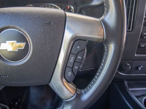 Used 2014 Chevrolet Express 2500 image 26