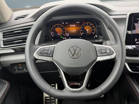 New 2026 Volkswagen Atlas Peak Edition AWD/4WD image 16