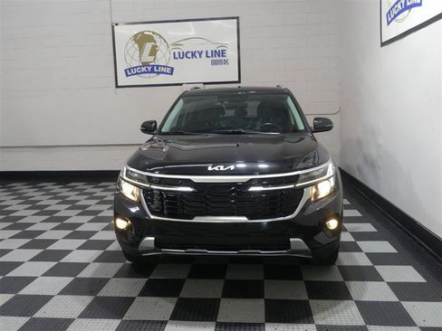 Used 2024 Kia Seltos S AWD/4WD image 2