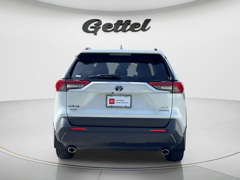 Used 2023 Toyota RAV4 XLE Premium AWD/4WD image 6