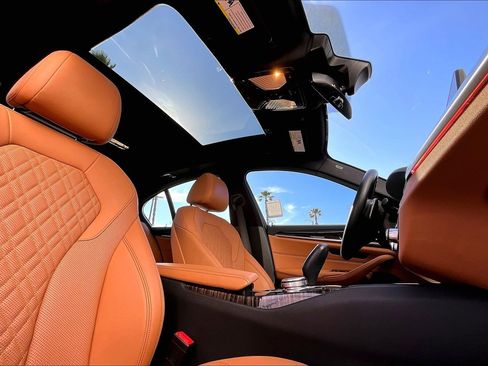 Used 2023 BMW 530i w/ Convenience Package image 22