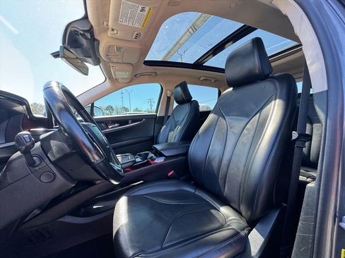 Used 2021 Lincoln Nautilus Reserve w/ Monochromatic Package image 15