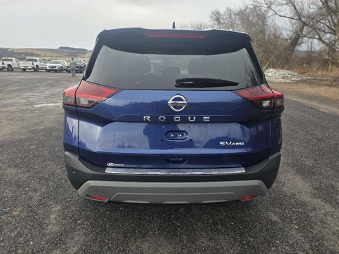 Used 2021 Nissan Rogue SV image 10