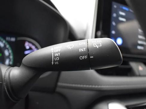 Used 2023 Toyota RAV4 LE image 25