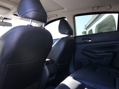 Used 2022 Nissan Altima 2.5 SR w/ Midnight Edition Package image 18