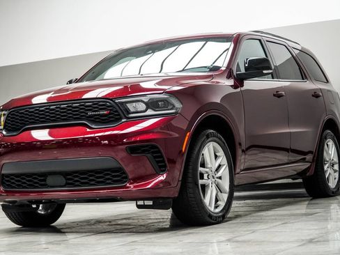 Used 2024 Dodge Durango GT AWD/4WD image 8