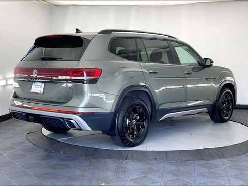 Used 2024 Volkswagen Atlas Peak Edition SEL image 13