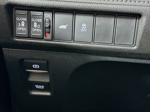 Used 2025 Honda Odyssey EX-L image 17