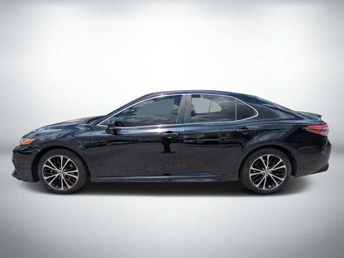 Used 2018 Toyota Camry SE w/ Convenience Package FWD image 6