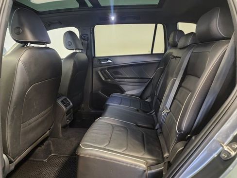 Used 2022 Volkswagen Tiguan SEL R-Line image 15
