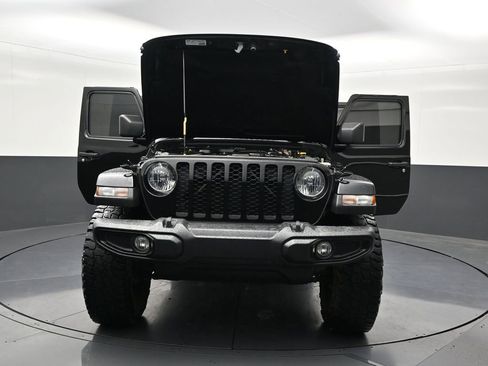 Used 2021 Jeep Gladiator Sport AWD/4WD image 38